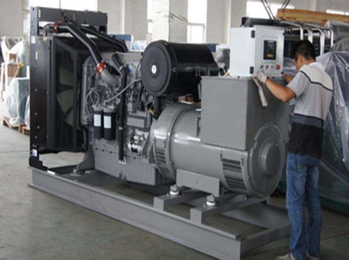 即墨柴油发电机空气滤清器堵塞会对发电机组产生哪些影响？